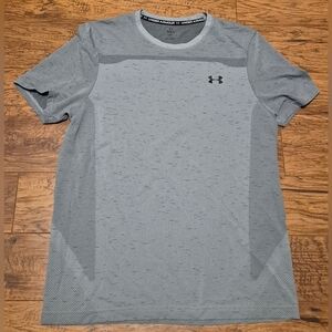 Mens Under Armour Seamless Tee Size Large